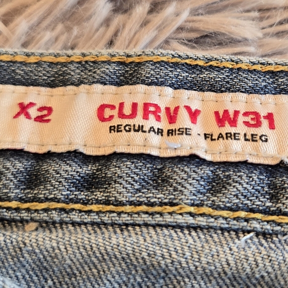 X2 Regular Rise Curvy W31 Flare Leg Jeans Size 6 - Picture 4 of 14